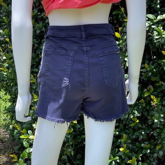 💋Michael Kors Frayed Raw Hem Navy Denim Studded Shorts - Picture 7 of 9